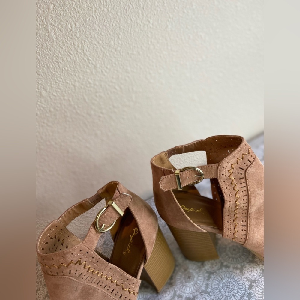 Qupid~Neutral~Faux Suede~Open Toe~Stack Heel~Buckle Closure~Ankle Bootie~Size 10 - Picture 7 of 16